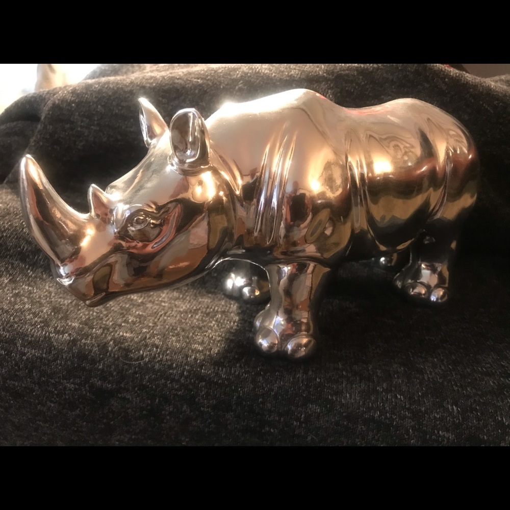 Metallic rhino